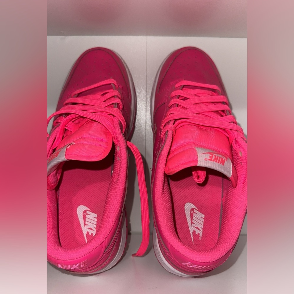 Nike dunk “Hyper pink” size 10